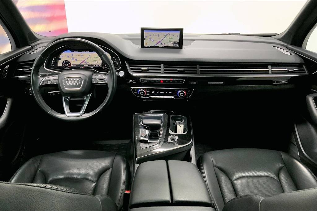 Thumbnail: 2019 Audi Q7 - 10