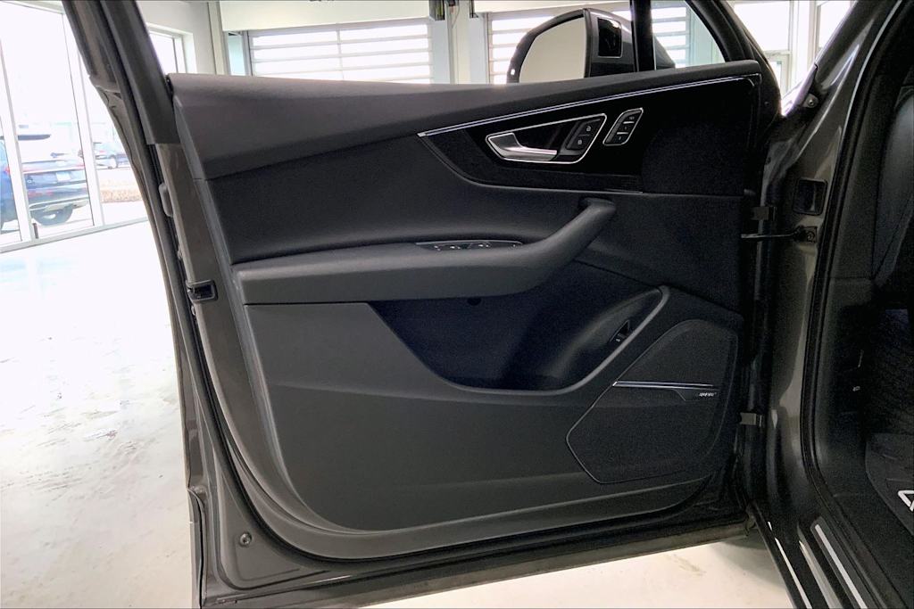 Thumbnail: 2019 Audi Q7 - 27