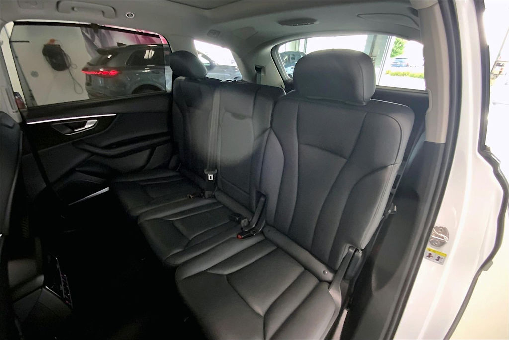 Thumbnail: 2023 Audi Q7 - 26
