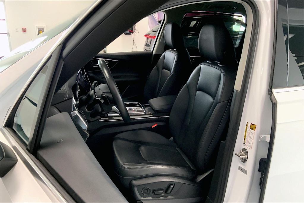 Thumbnail: 2023 Audi Q7 - 9