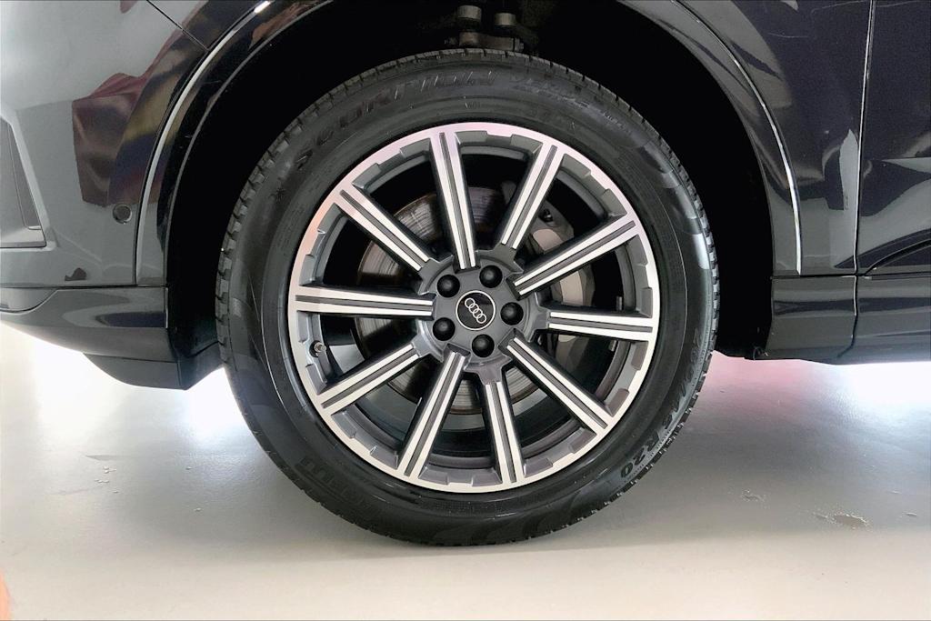 Thumbnail: 2023 Audi Q7 - 8