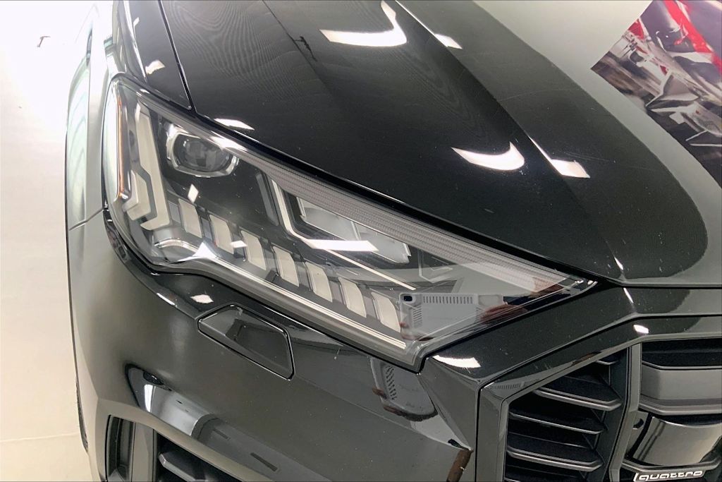 Thumbnail: 2023 Audi Q7 - 7