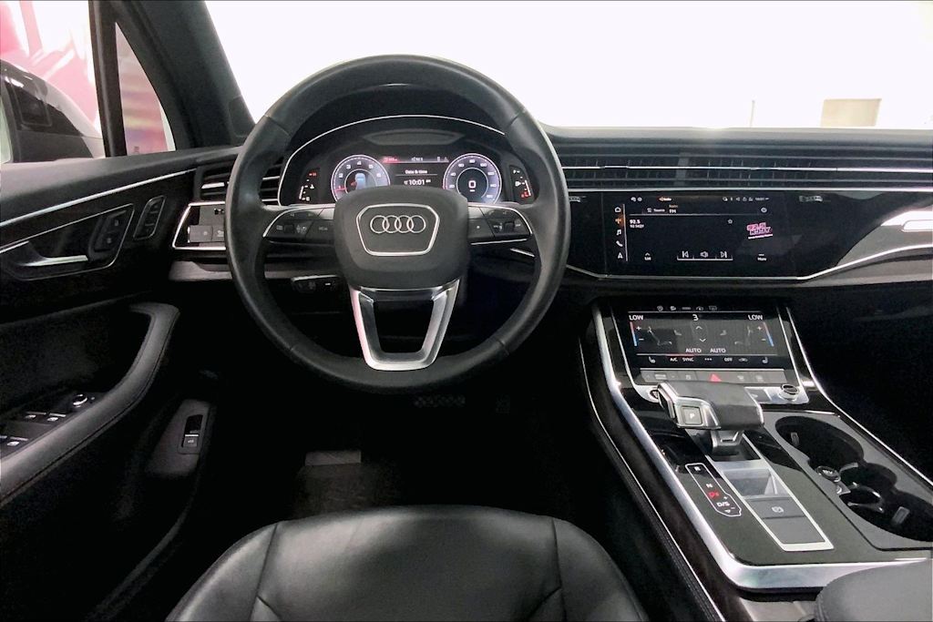 Thumbnail: 2023 Audi Q7 - 13
