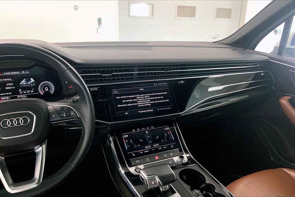 Thumbnail: 2021 Audi Q7 - 14