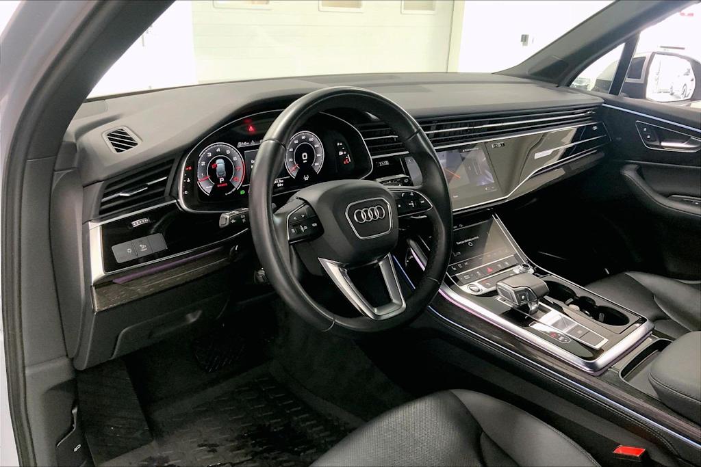 Thumbnail: 2022 Audi Q7 - 2