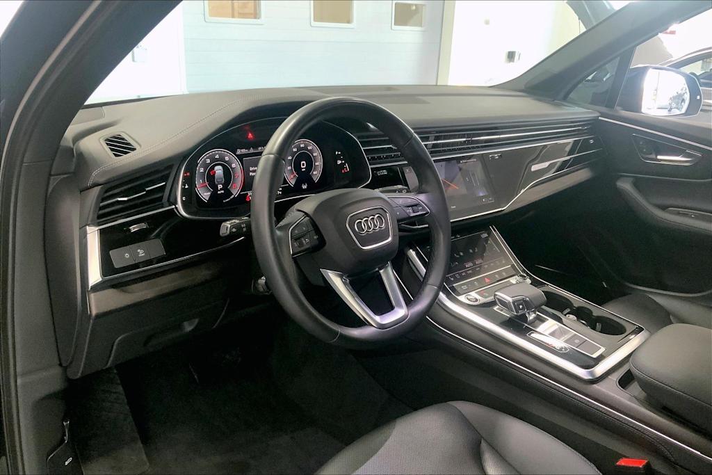 Thumbnail: 2023 Audi Q7 - 2