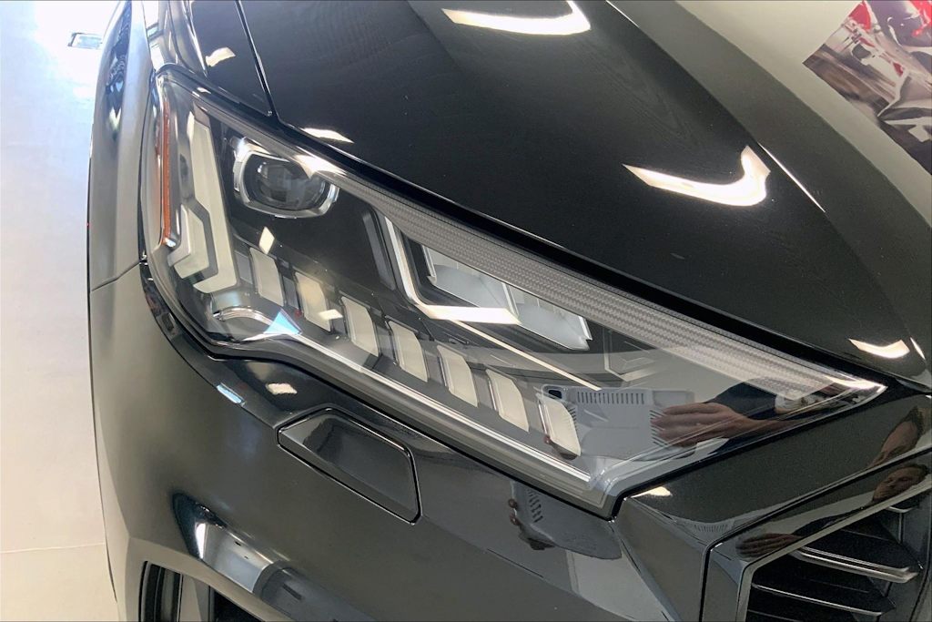 Thumbnail: 2023 Audi Q7 - 6