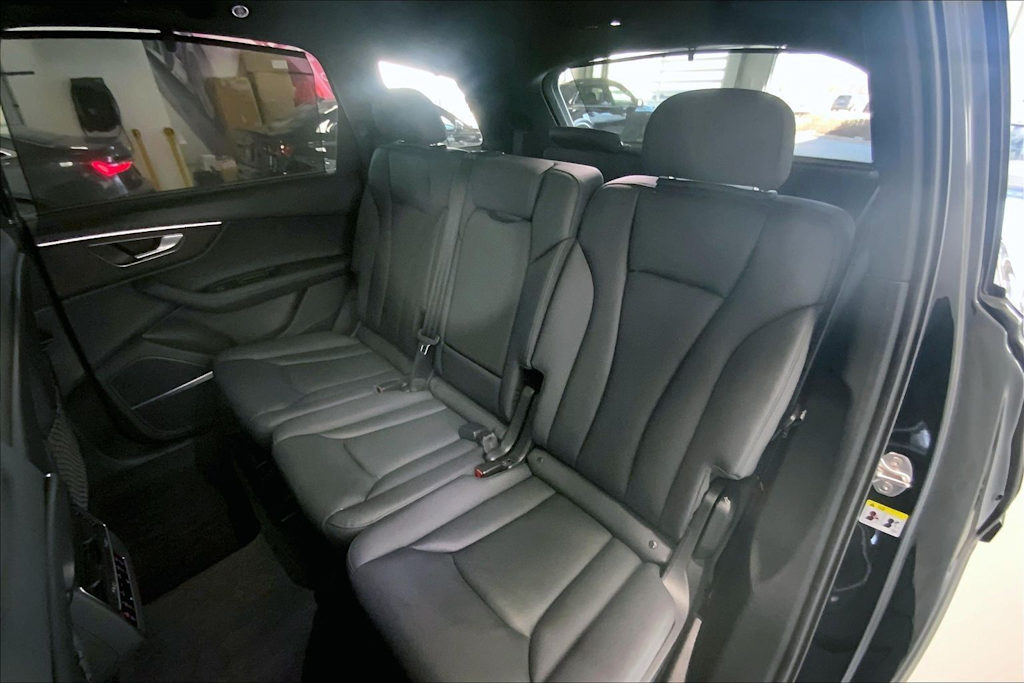 Thumbnail: 2023 Audi Q7 - 27