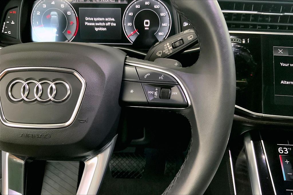 Thumbnail: 2023 Audi Q7 - 23