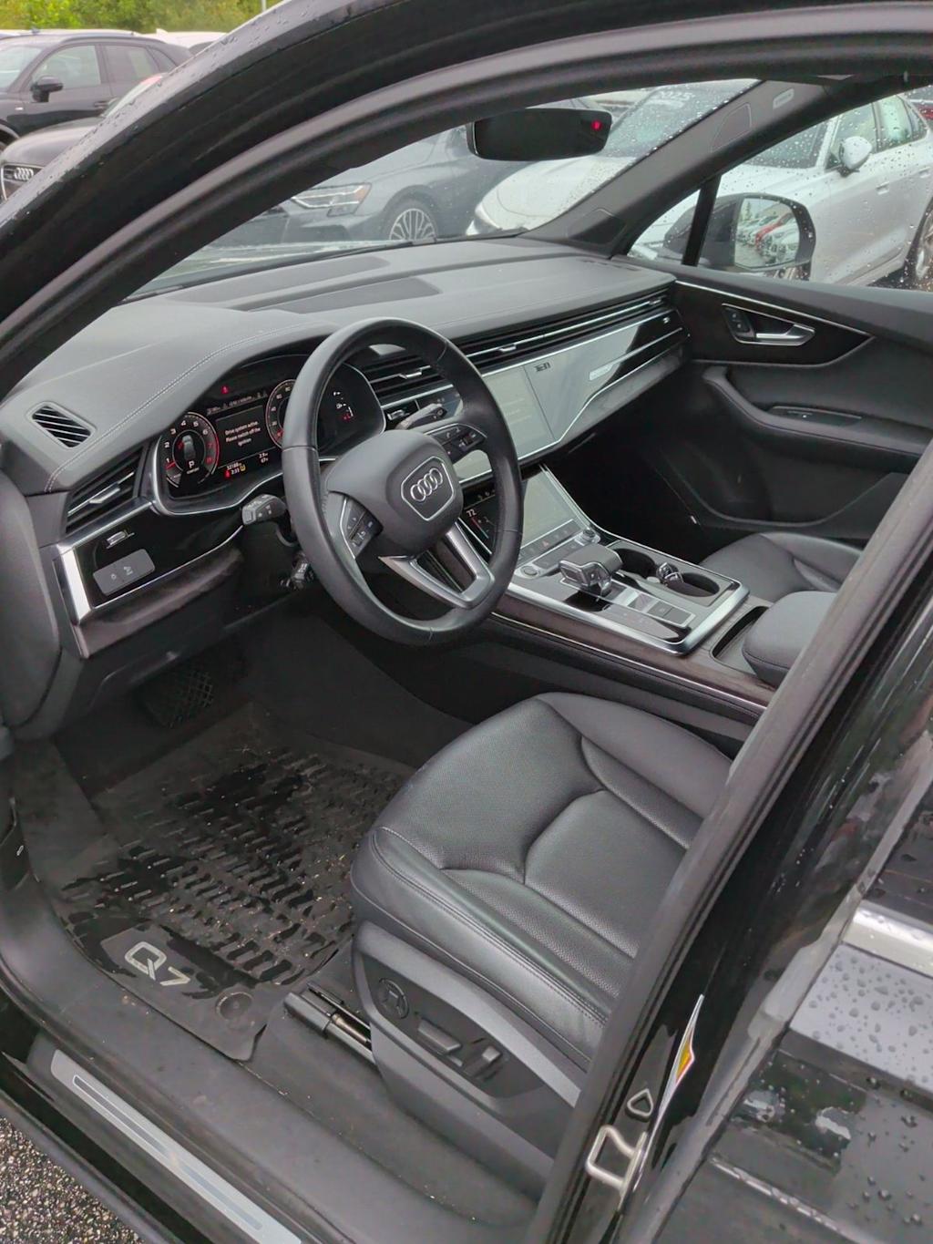 Thumbnail: 2023 Audi Q7 - 7
