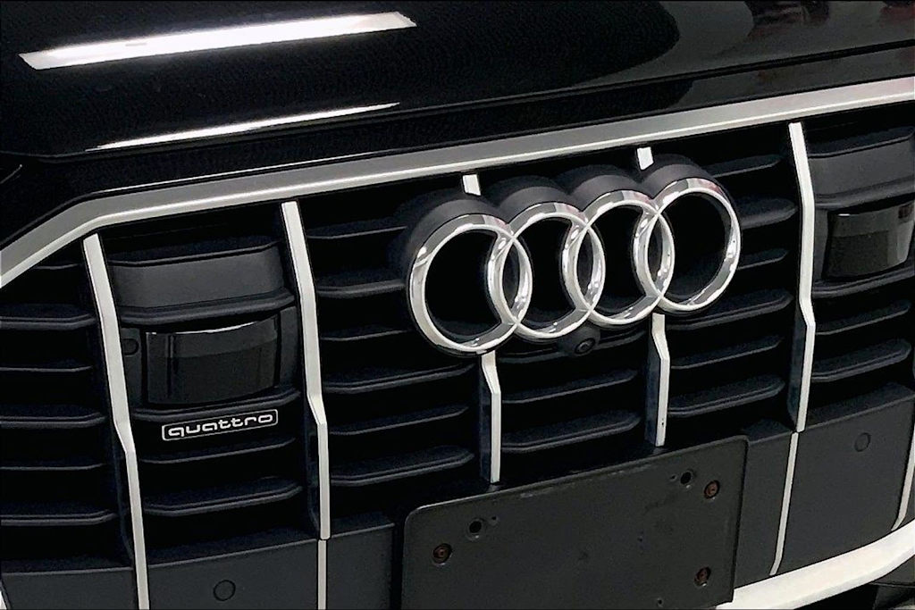 Thumbnail: 2023 Audi Q7 - 30