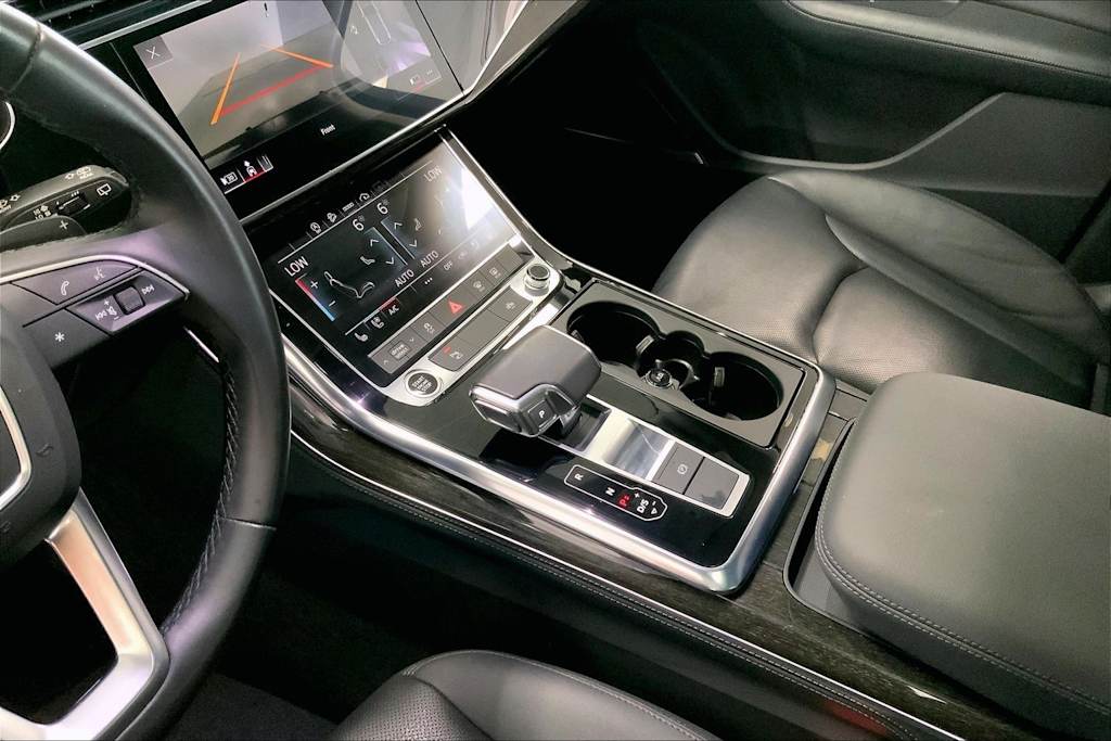 Thumbnail: 2022 Audi Q7 - 16