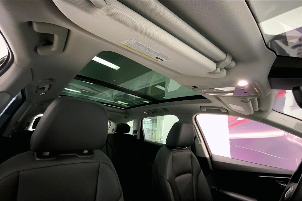 Thumbnail: 2023 Audi Q7 - 28