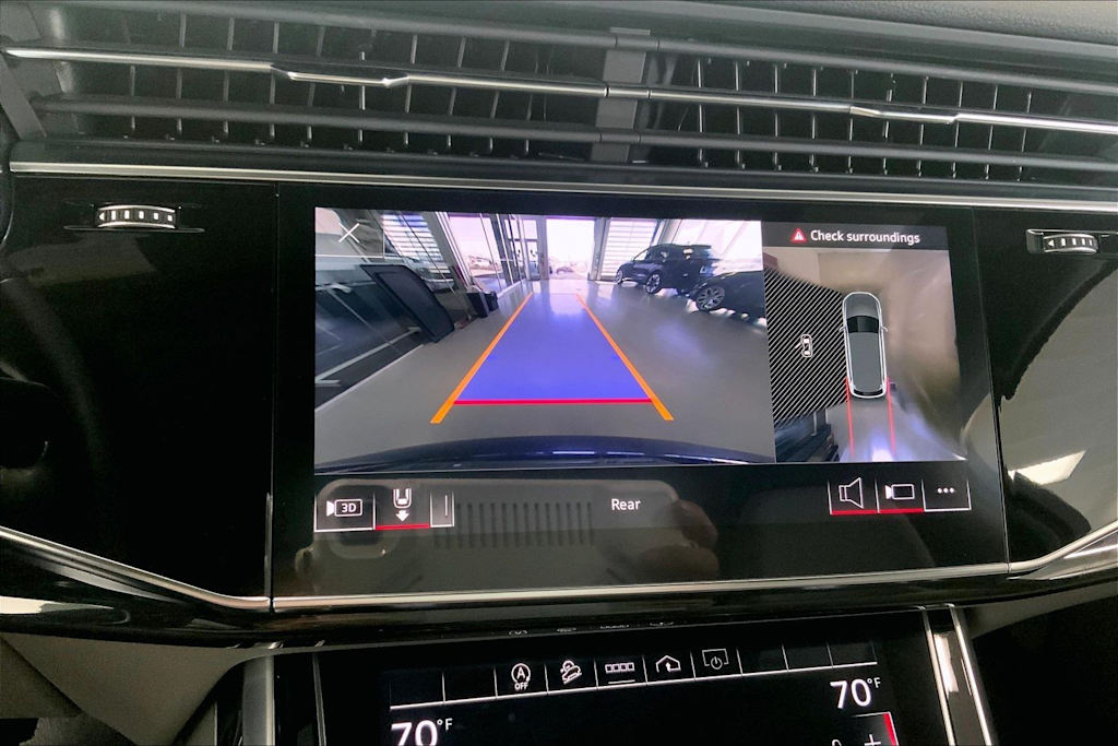 Thumbnail: 2022 Audi Q7 - 24