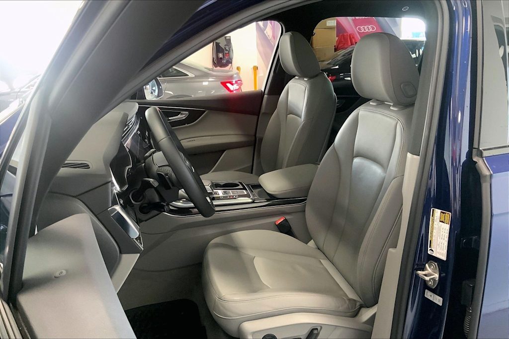 Thumbnail: 2022 Audi Q7 - 10