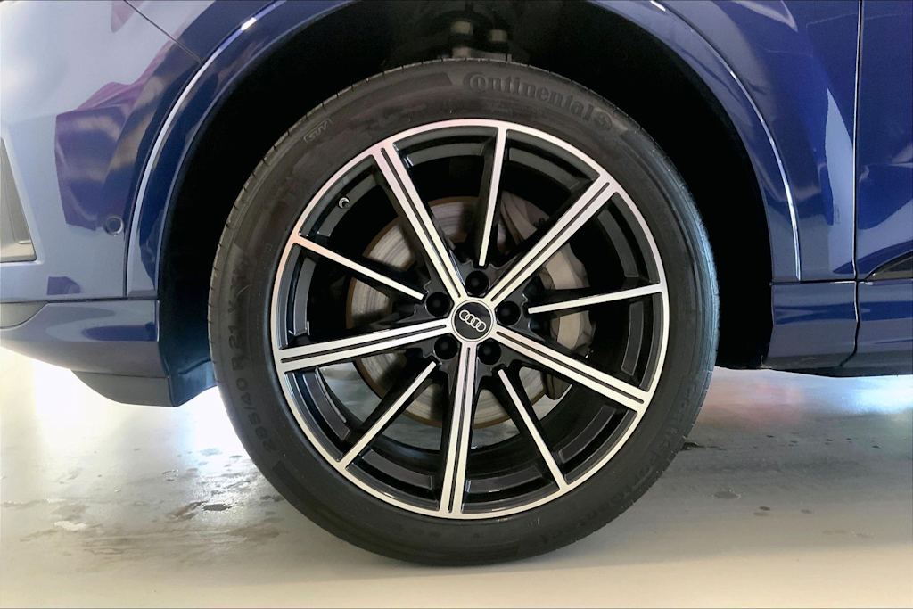 Thumbnail: 2022 Audi Q7 - 8