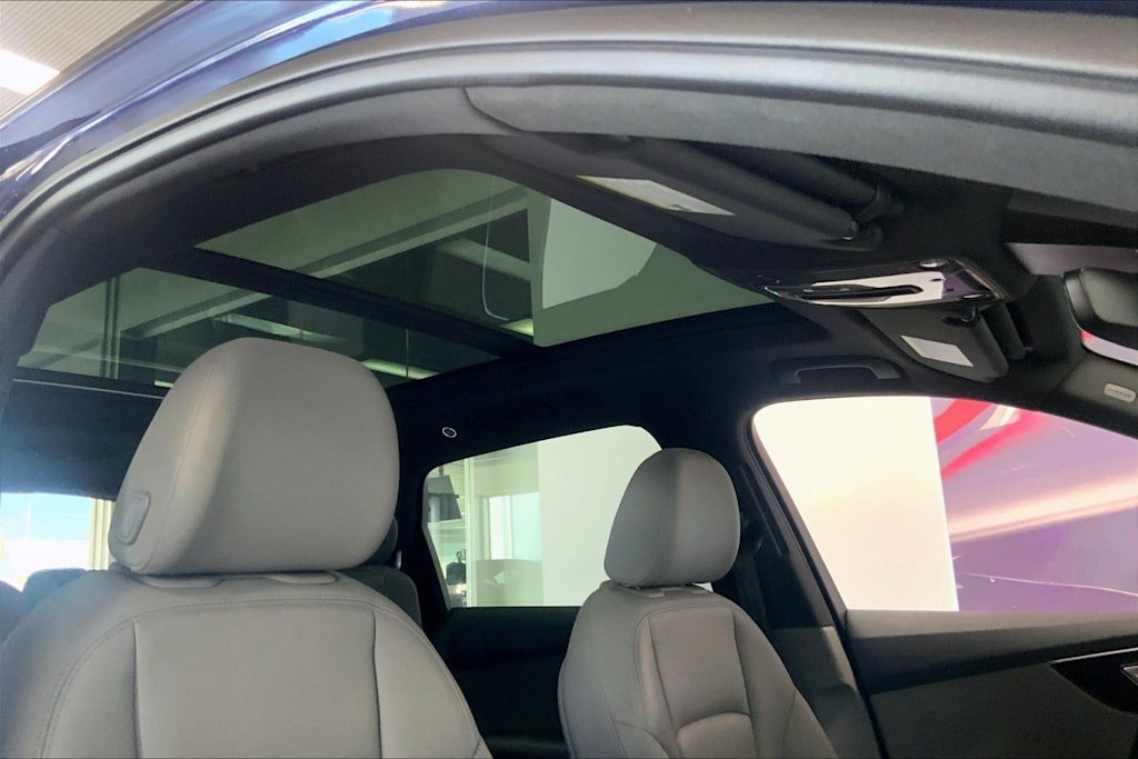 Thumbnail: 2022 Audi Q7 - 28