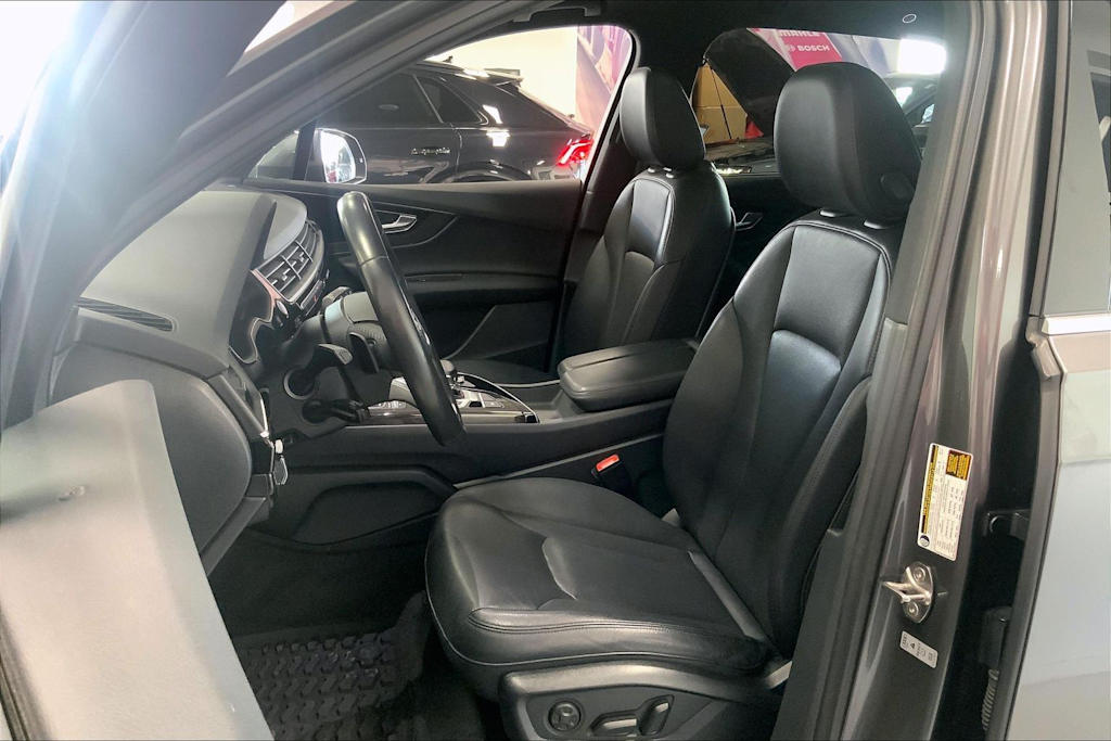 Thumbnail: 2019 Audi Q7 - 10