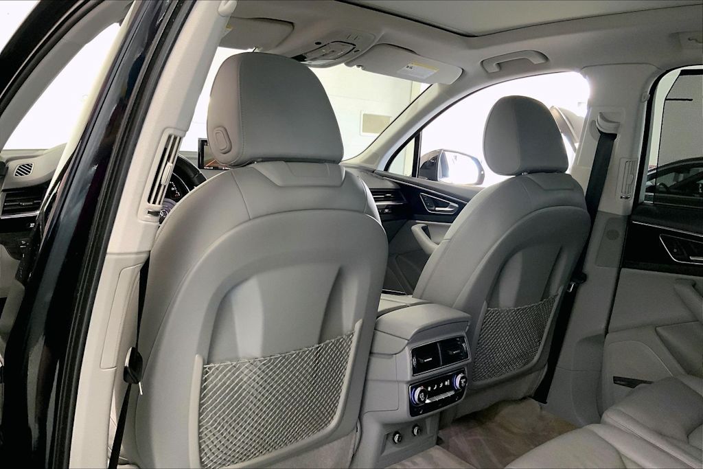 Thumbnail: 2018 Audi Q7 - 11