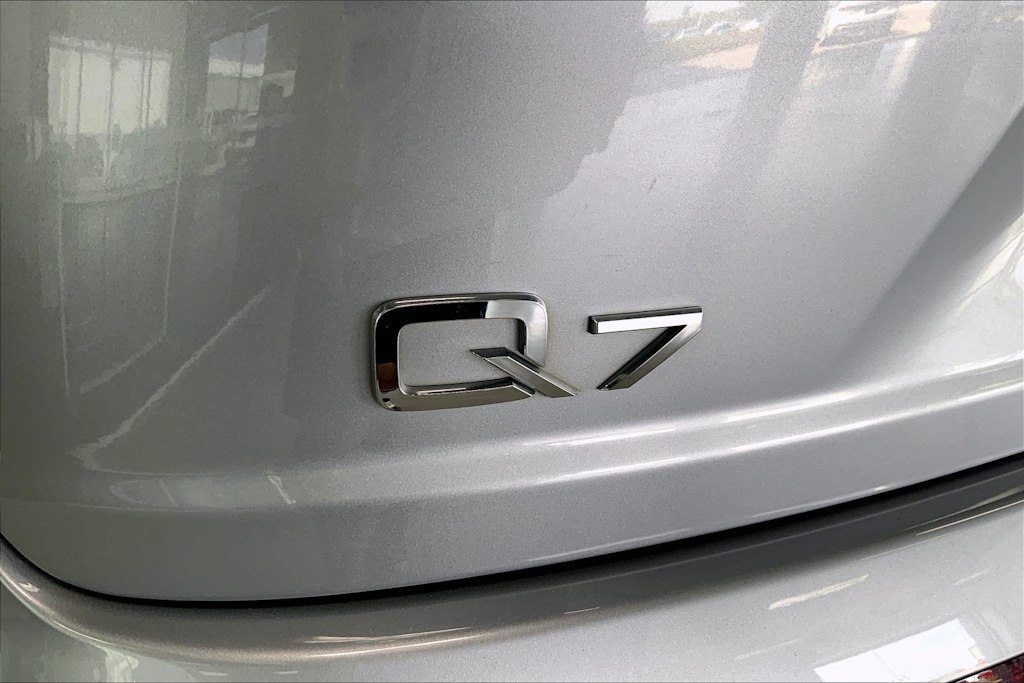 Thumbnail: 2018 Audi Q7 - 7
