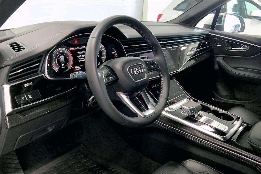 2025 Audi Q7 Prestige 2