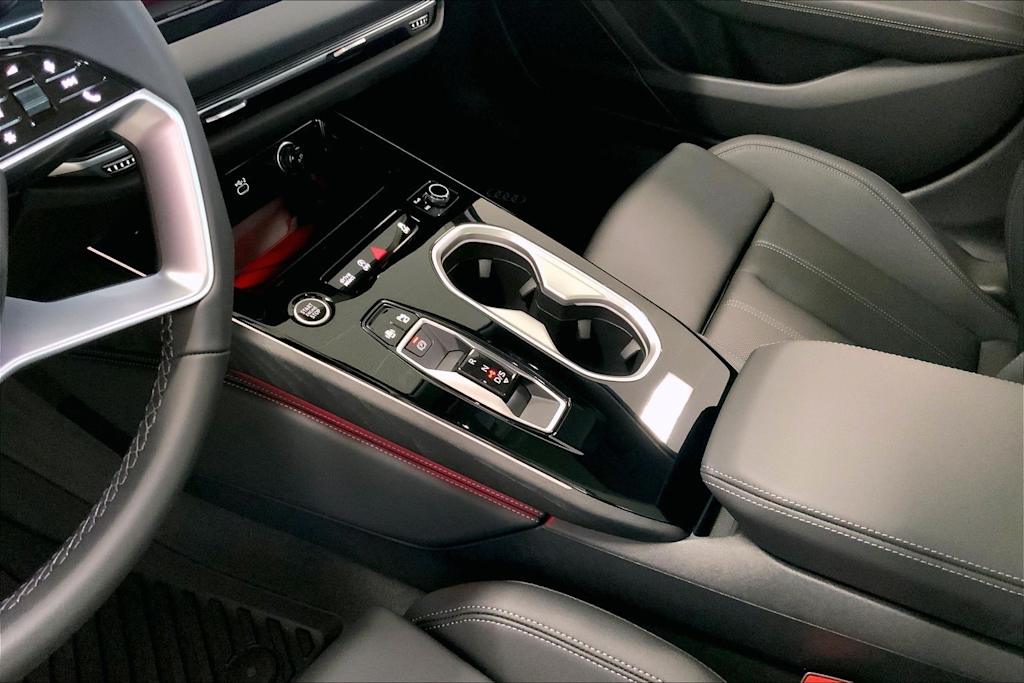 Thumbnail: 2026 Audi A6 - 14