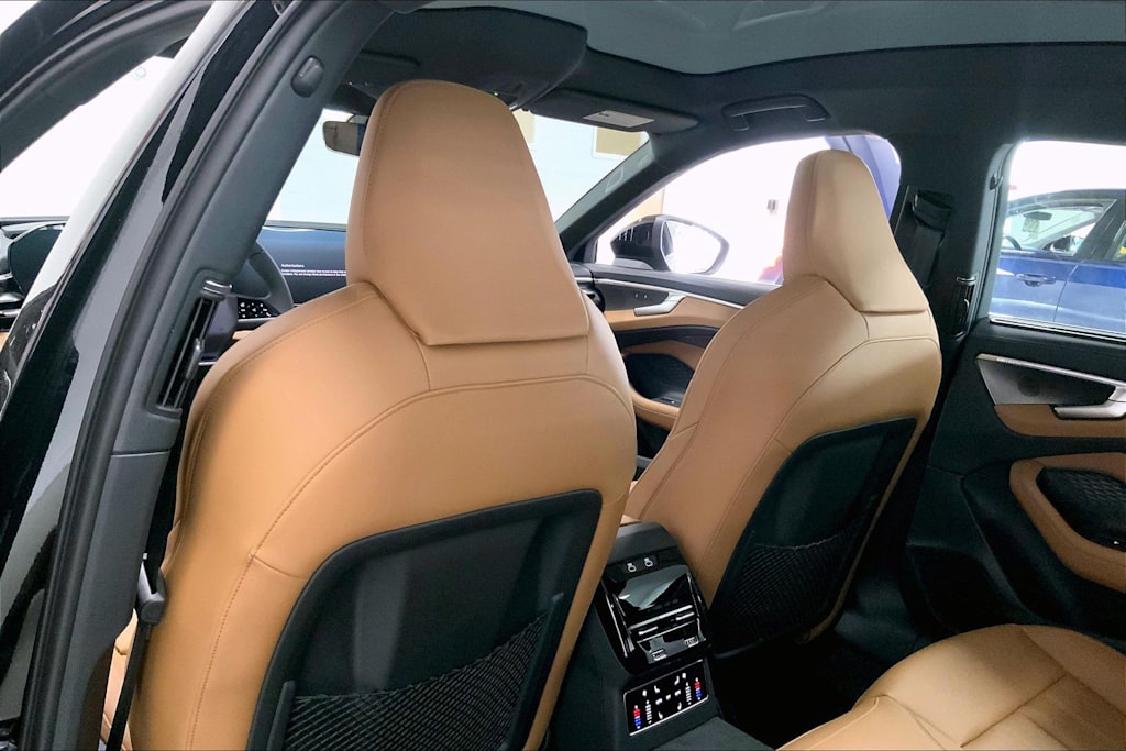 Thumbnail: 2026 Audi A6 - 12