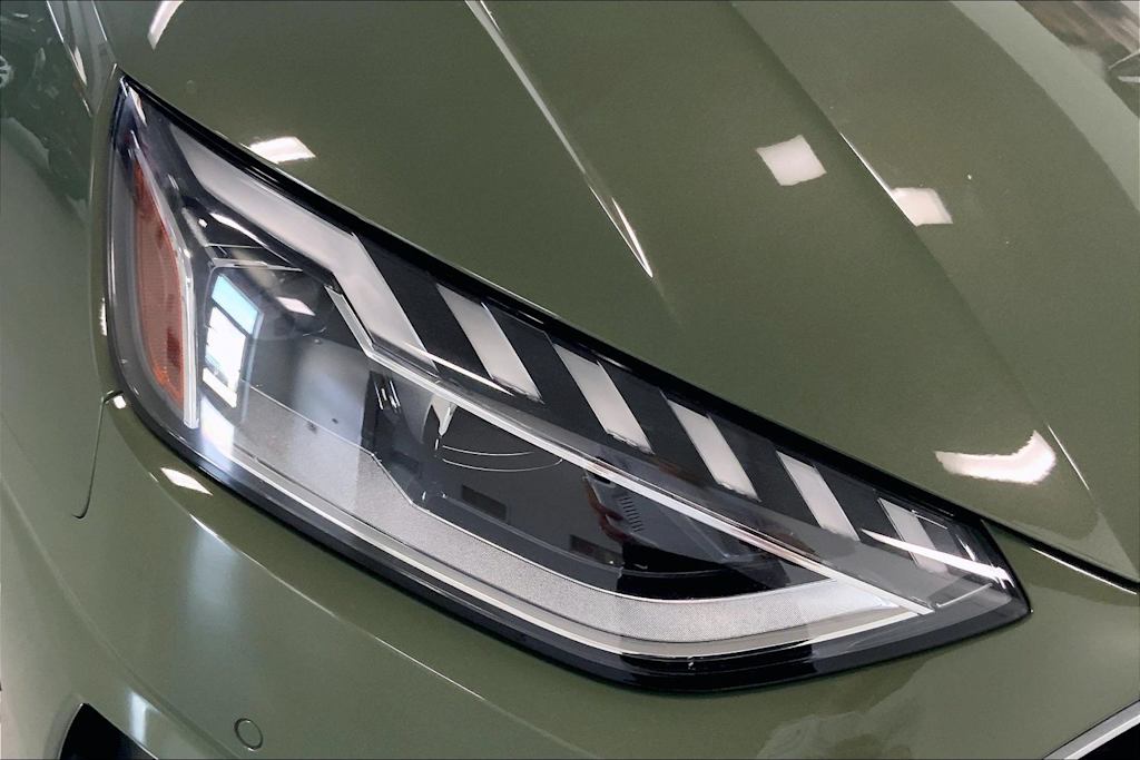 Thumbnail: 2023 Audi A4 - 28