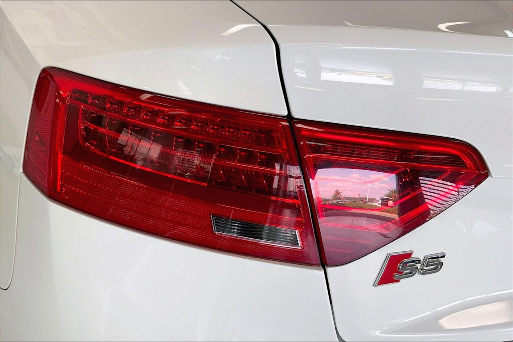 Thumbnail: 2015 Audi S5 - 28