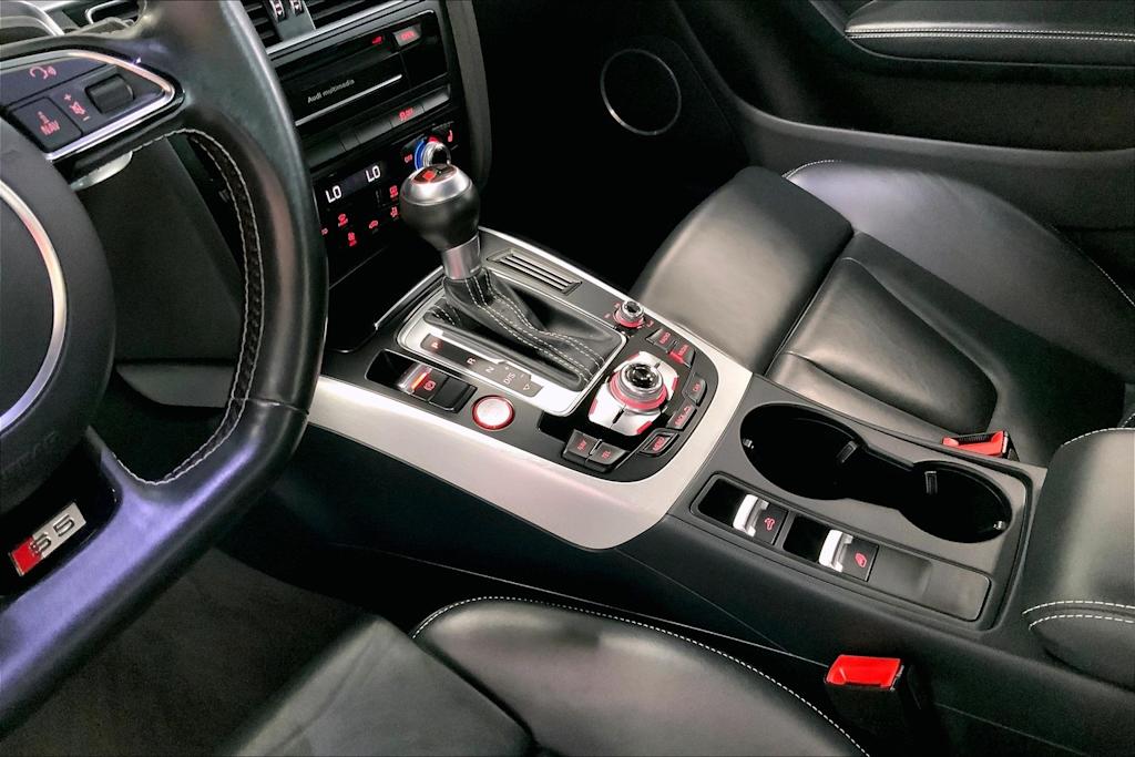 Thumbnail: 2015 Audi S5 - 16