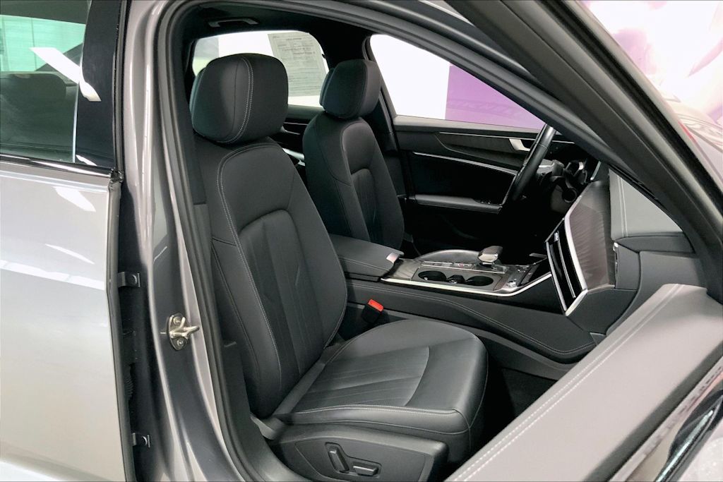 Thumbnail: 2021 Audi A6 - 10