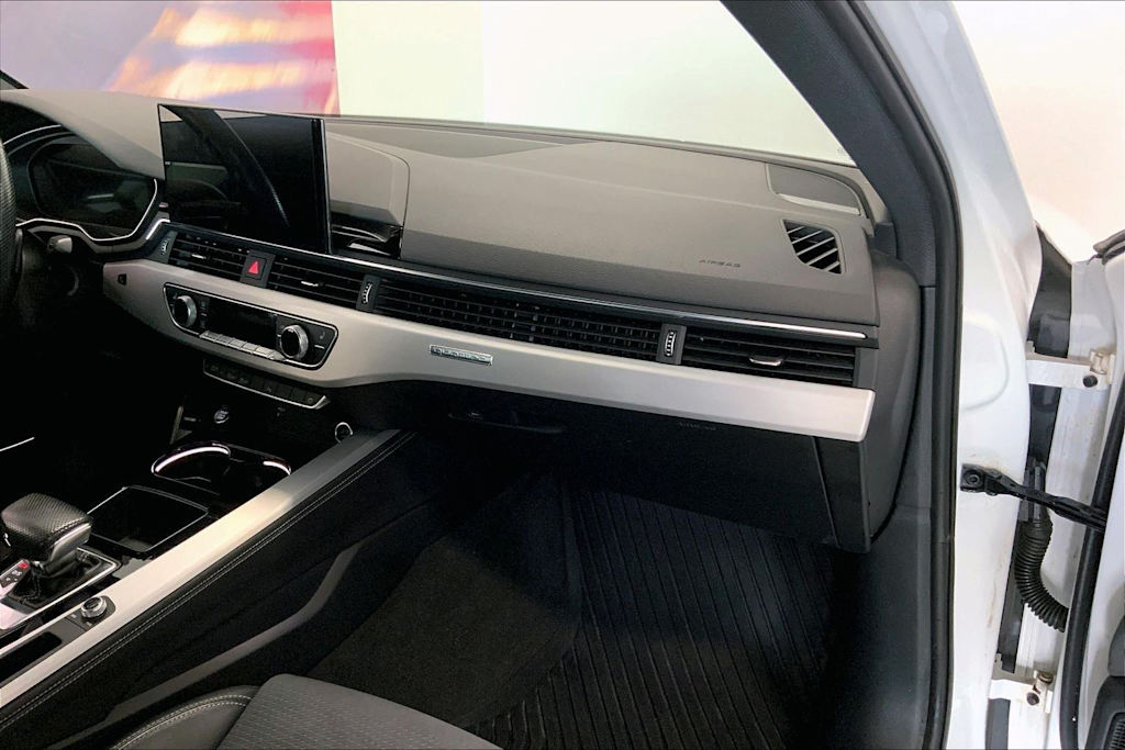 Thumbnail: 2024 Audi A4 - 21