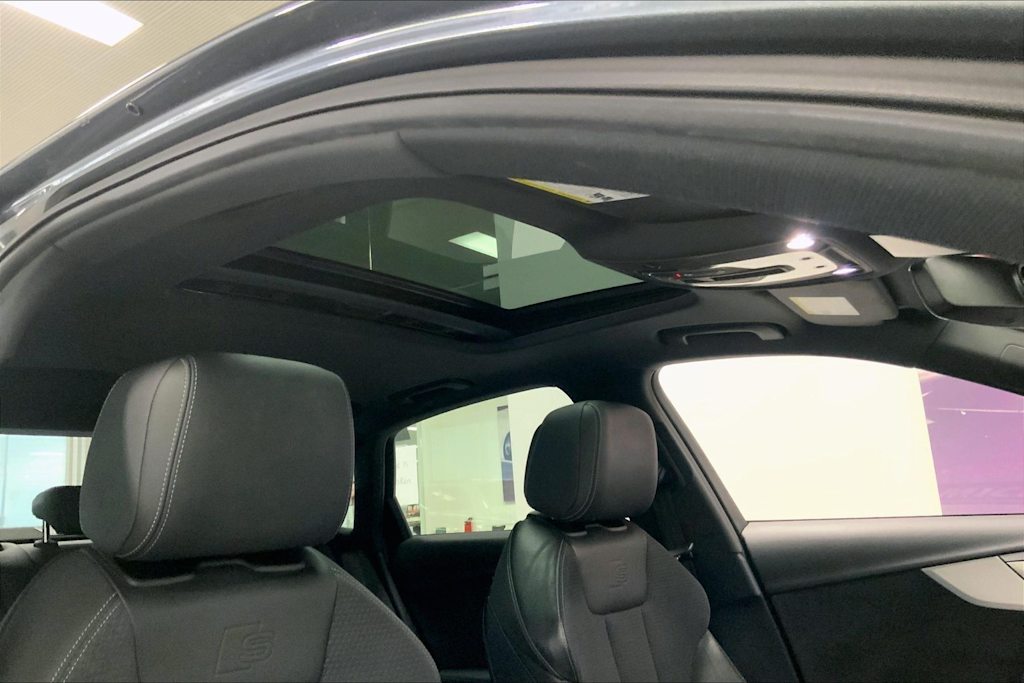 Thumbnail: 2023 Audi A4 - 27