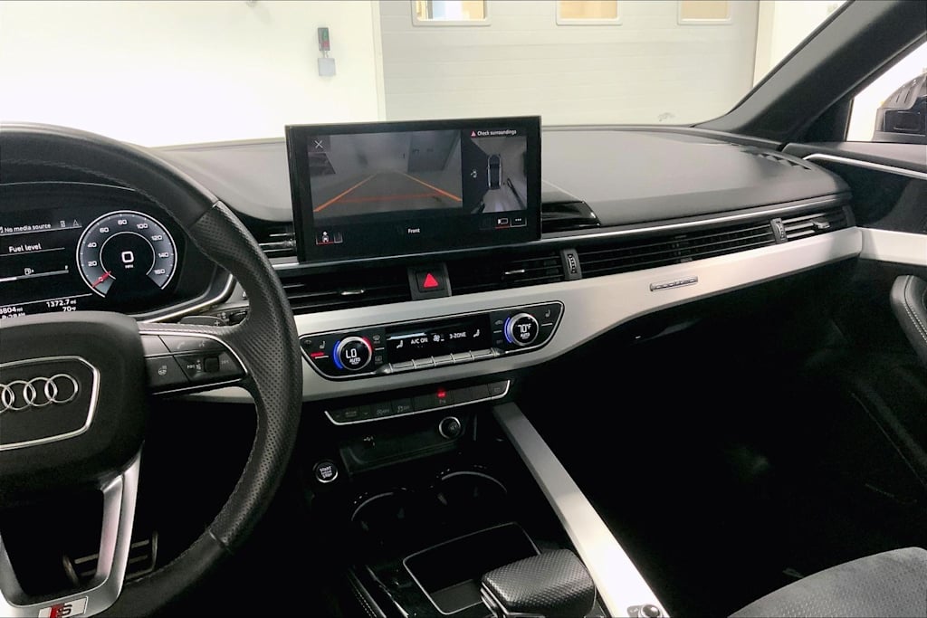 Thumbnail: 2023 Audi A4 - 13