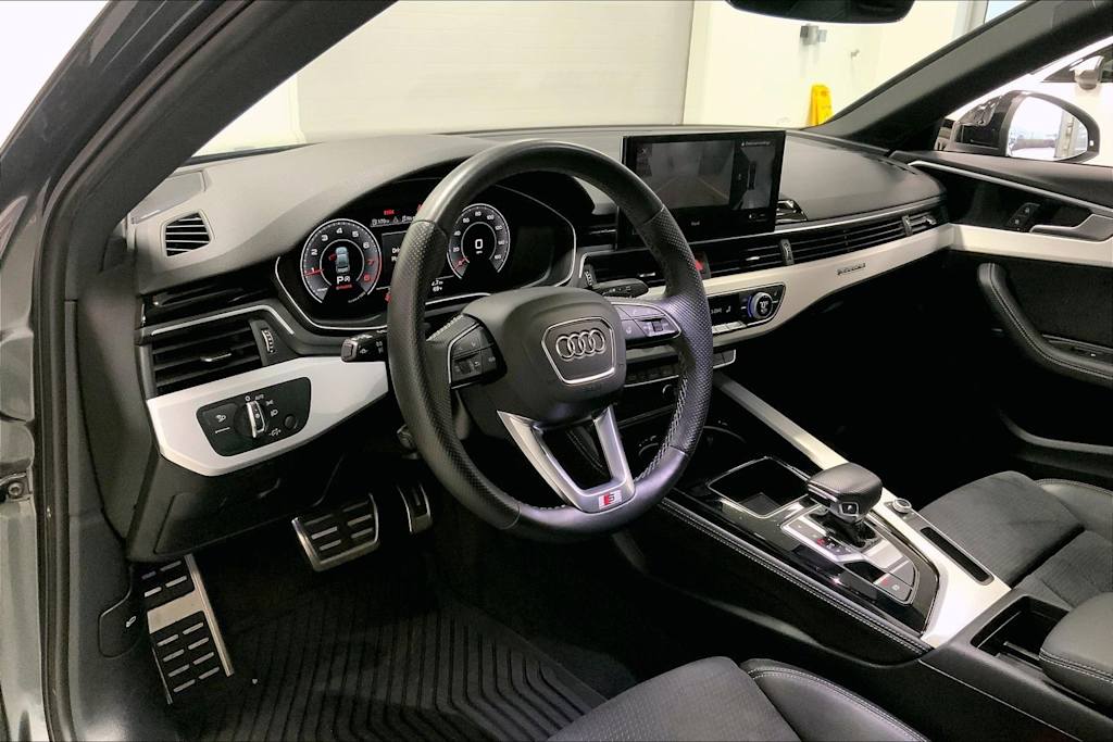 Thumbnail: 2023 Audi A4 - 2