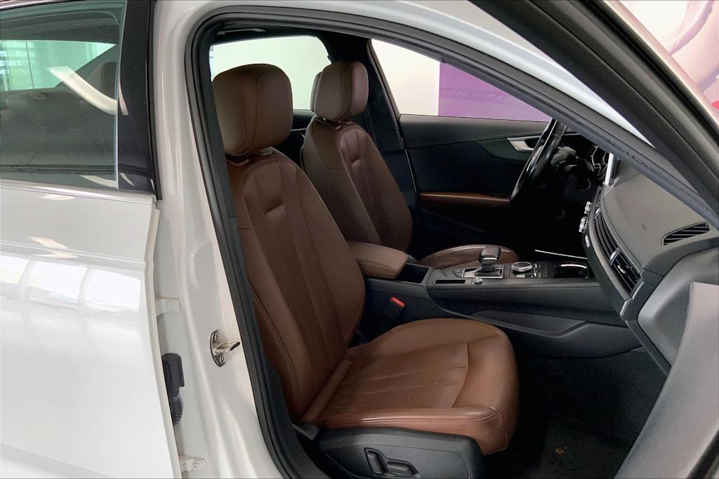 Thumbnail: 2017 Audi A4 - 11