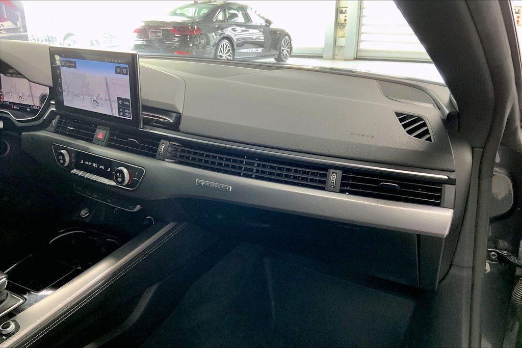 Thumbnail: 2021 Audi A5 - 15