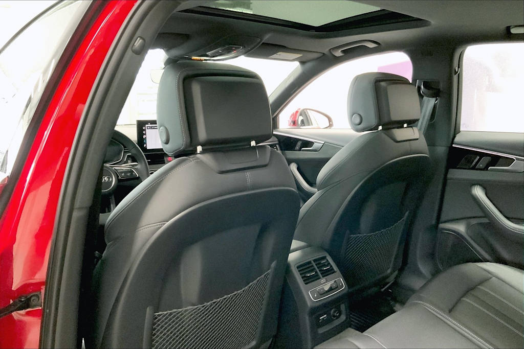 Thumbnail: 2020 Audi A4 - 13