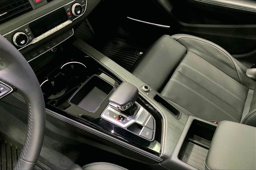 Thumbnail: 2020 Audi A4 - 17