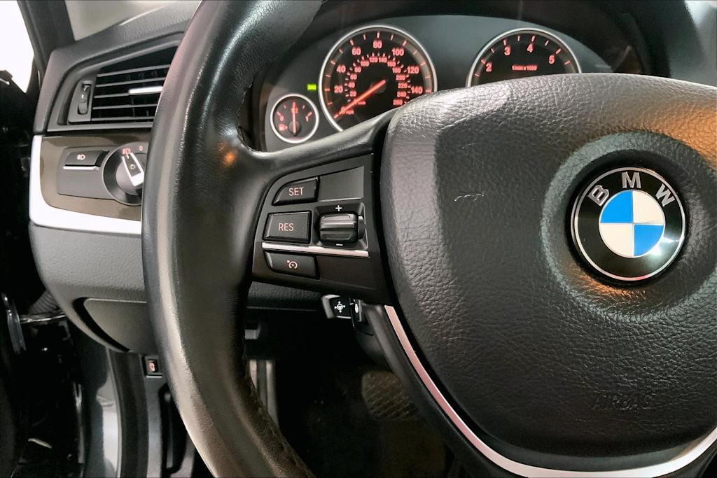 Thumbnail: 2015 BMW 5 Series - 22