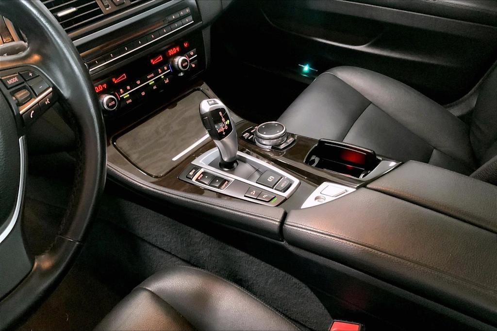 Thumbnail: 2015 BMW 5 Series - 19