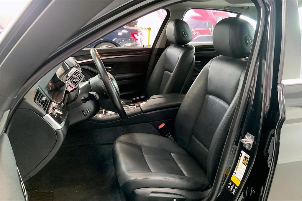 Thumbnail: 2015 BMW 5 Series - 10