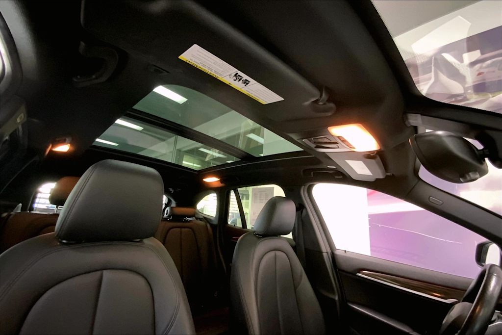 Thumbnail: 2016 BMW X1 - 28