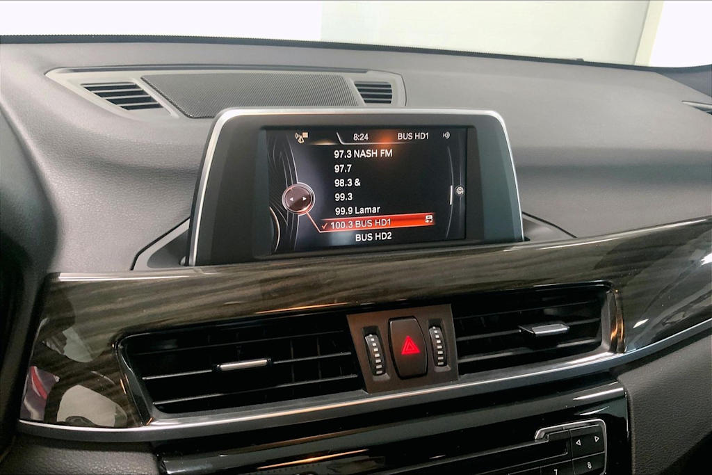 Thumbnail: 2016 BMW X1 - 24