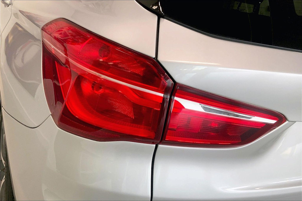 Thumbnail: 2016 BMW X1 - 30