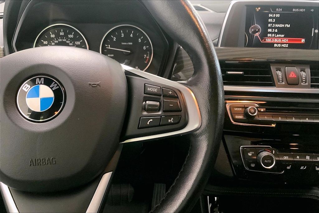 Thumbnail: 2016 BMW X1 - 23