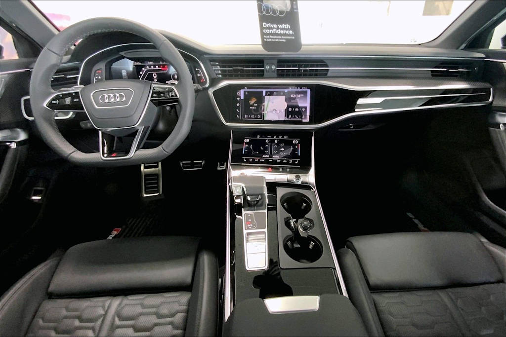 Thumbnail: 2026 Audi RS 6 - 10