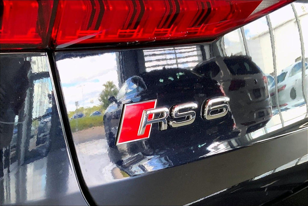 Thumbnail: 2026 Audi RS 6 - 7