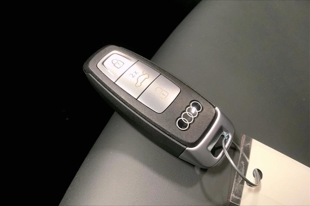 Thumbnail: 2026 Audi RS 3 - 17