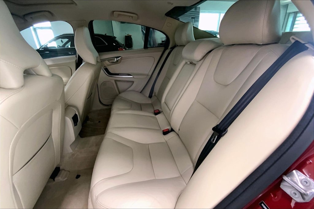Thumbnail: 2016 Volvo S60 - 13